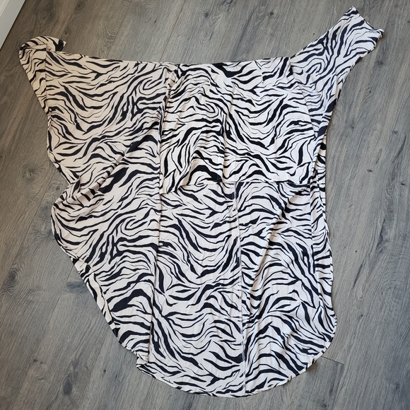 Show Me Your Mumu Wrap Me Up Skirt in Coconut Zebra Print Beige & Black {Small} - Picture 7 of 16